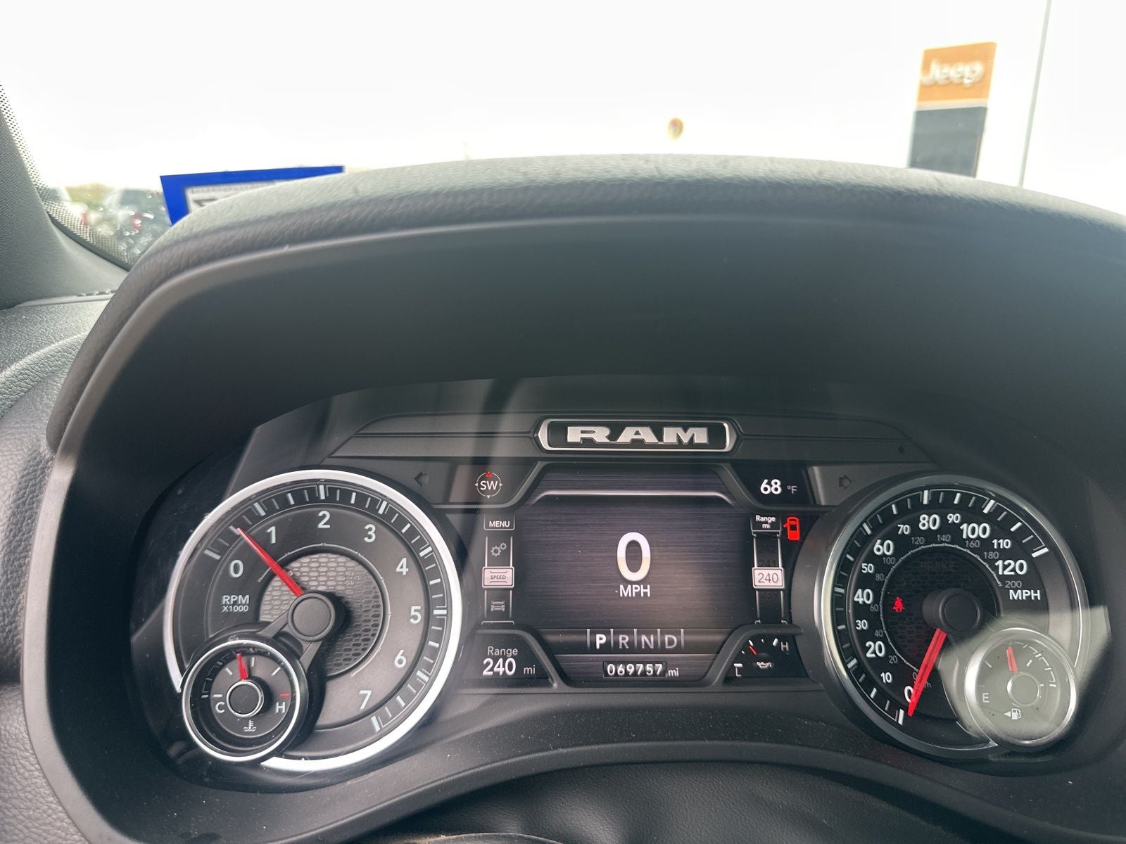 2022 RAM Ram 1500 Lone Star Crew Cab 4x2 5'7' Box