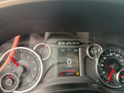 2025 RAM Ram 1500 Tradesman Crew Cab 4x2 5'7' Box