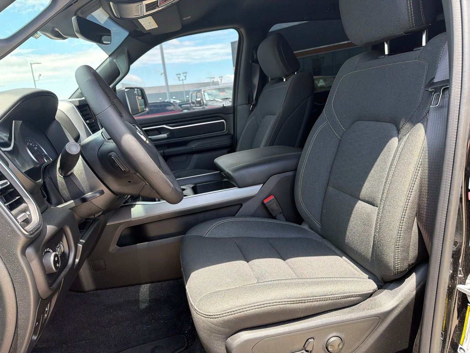2025 RAM Ram 1500 Big Horn Crew Cab 4x4 5'7' Box