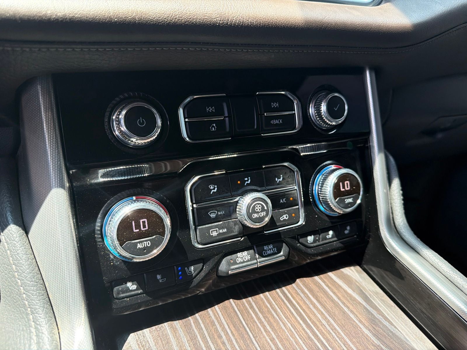2022 GMC Yukon 4WD Denali