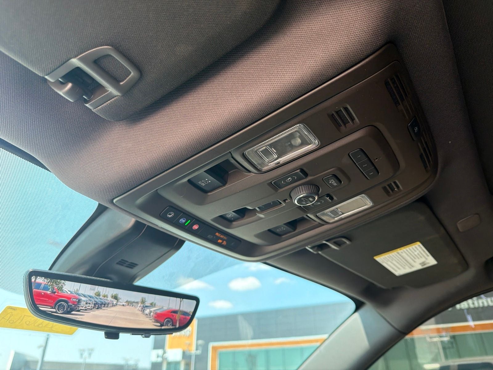 2022 GMC Yukon 4WD Denali