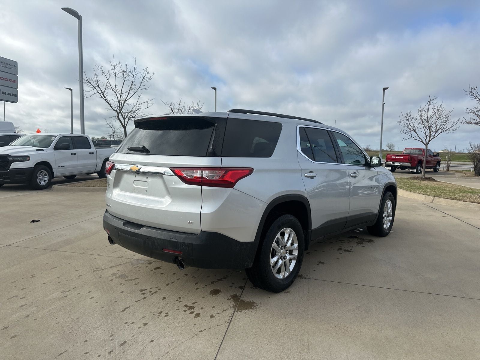 2020 Chevrolet Traverse FWD LT Cloth