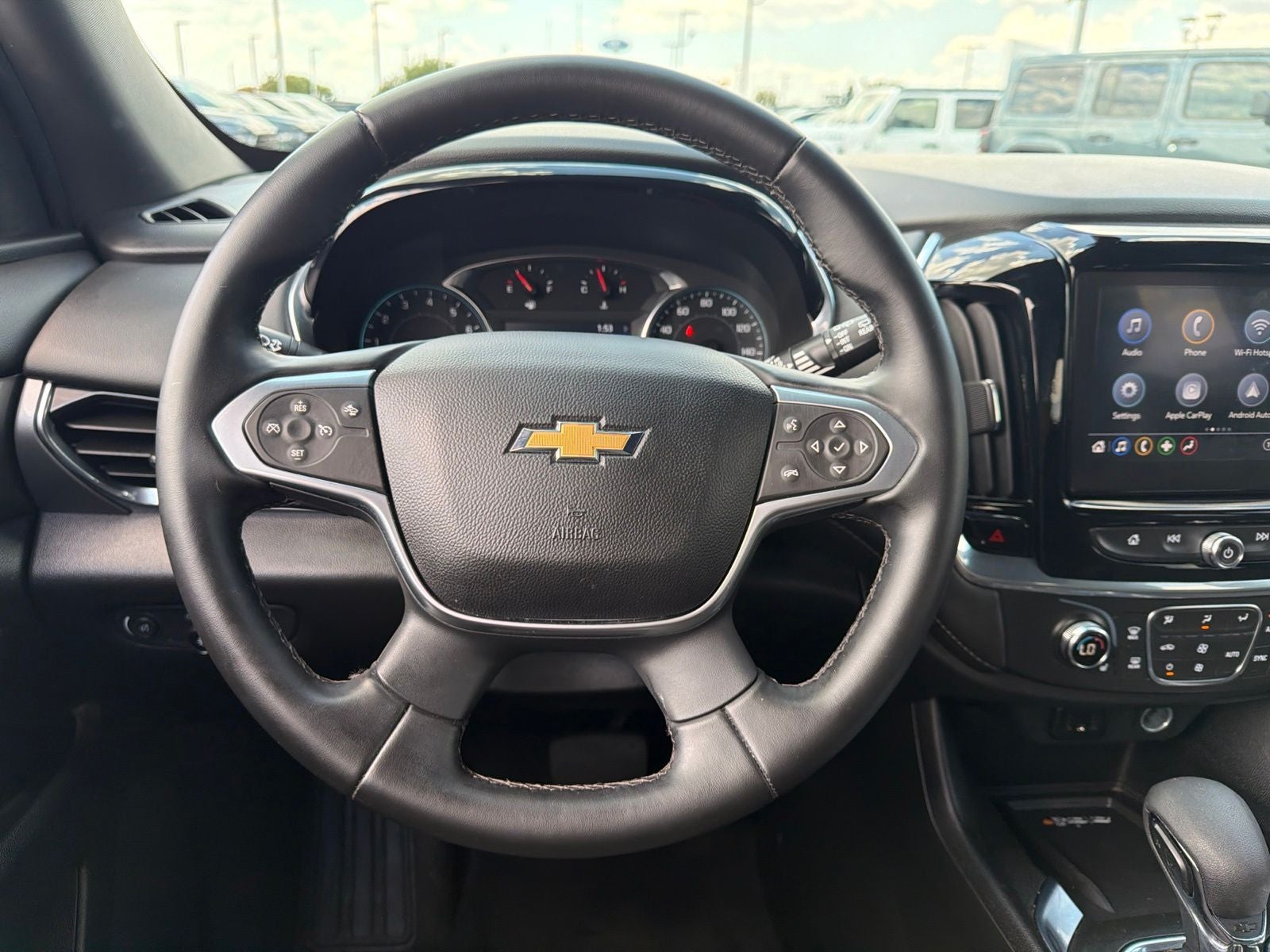2023 Chevrolet Traverse FWD LT Cloth
