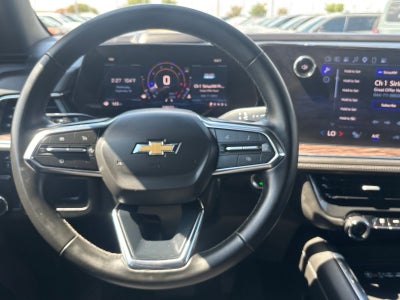 2025 Chevrolet Suburban 2WD LT