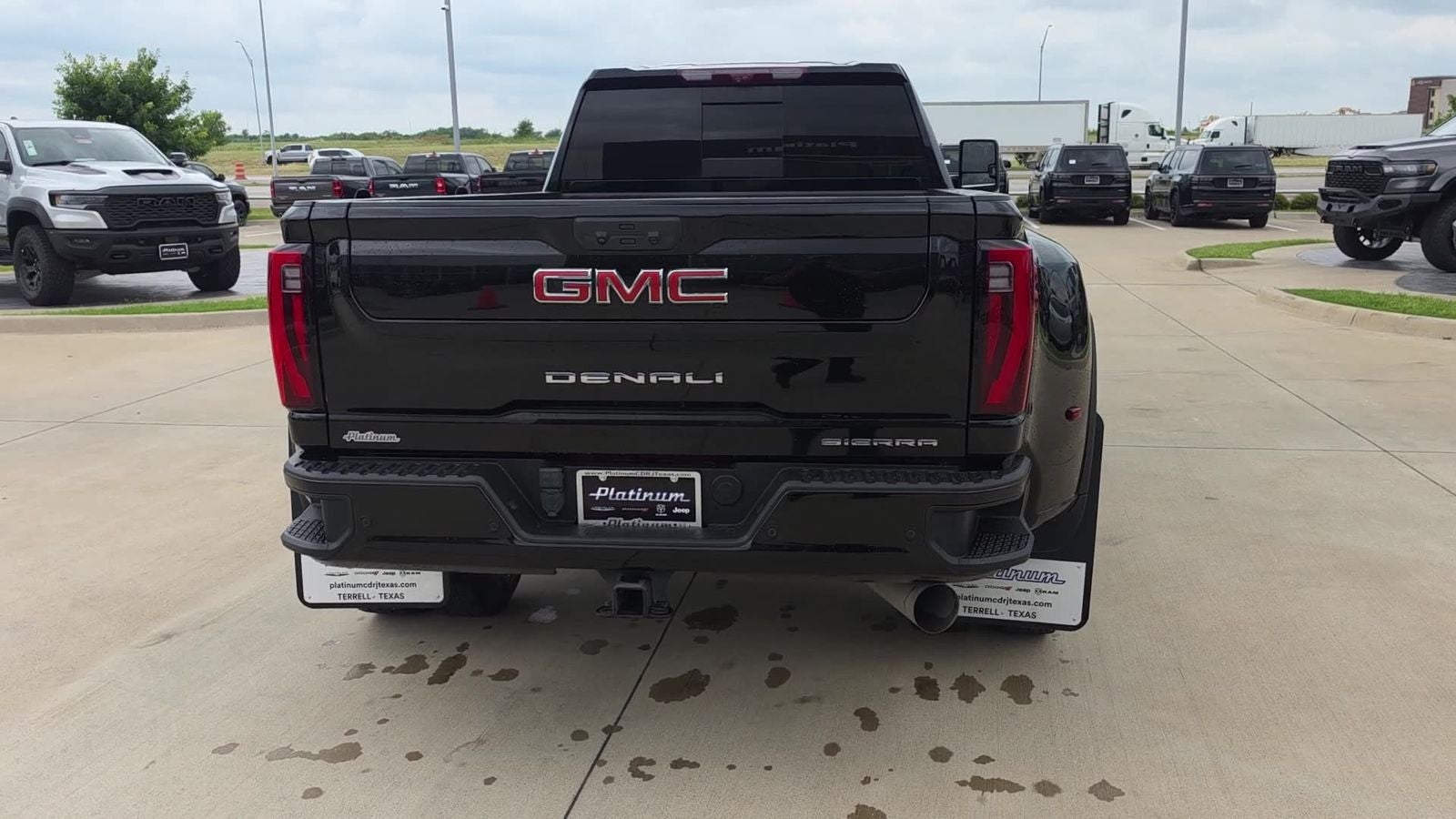 2024 GMC Sierra 3500HD 4WD Crew Cab Long Bed Denali