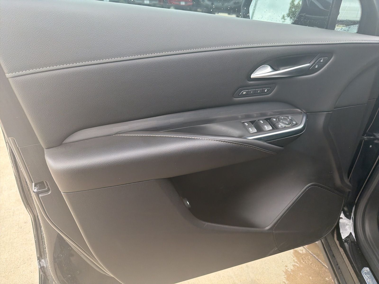 2024 Cadillac XT4 FWD Premium Luxury