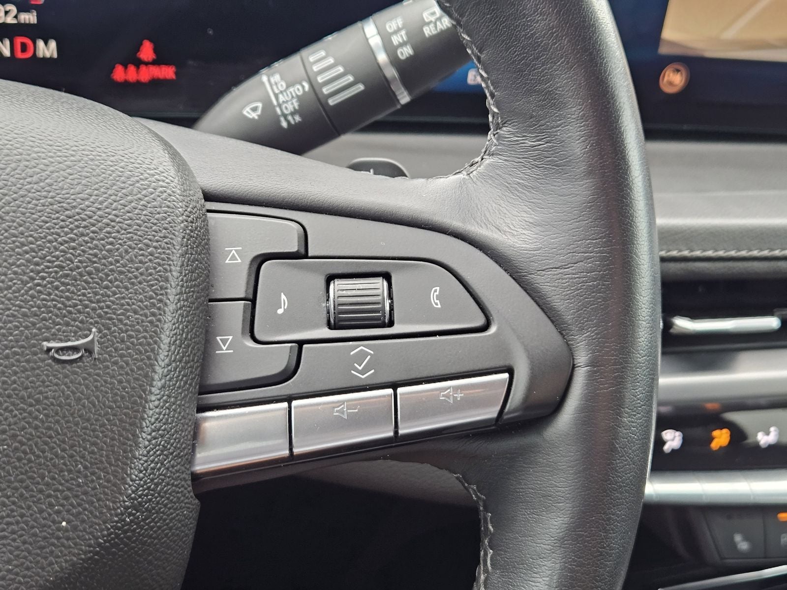 2024 Cadillac XT4 FWD Premium Luxury