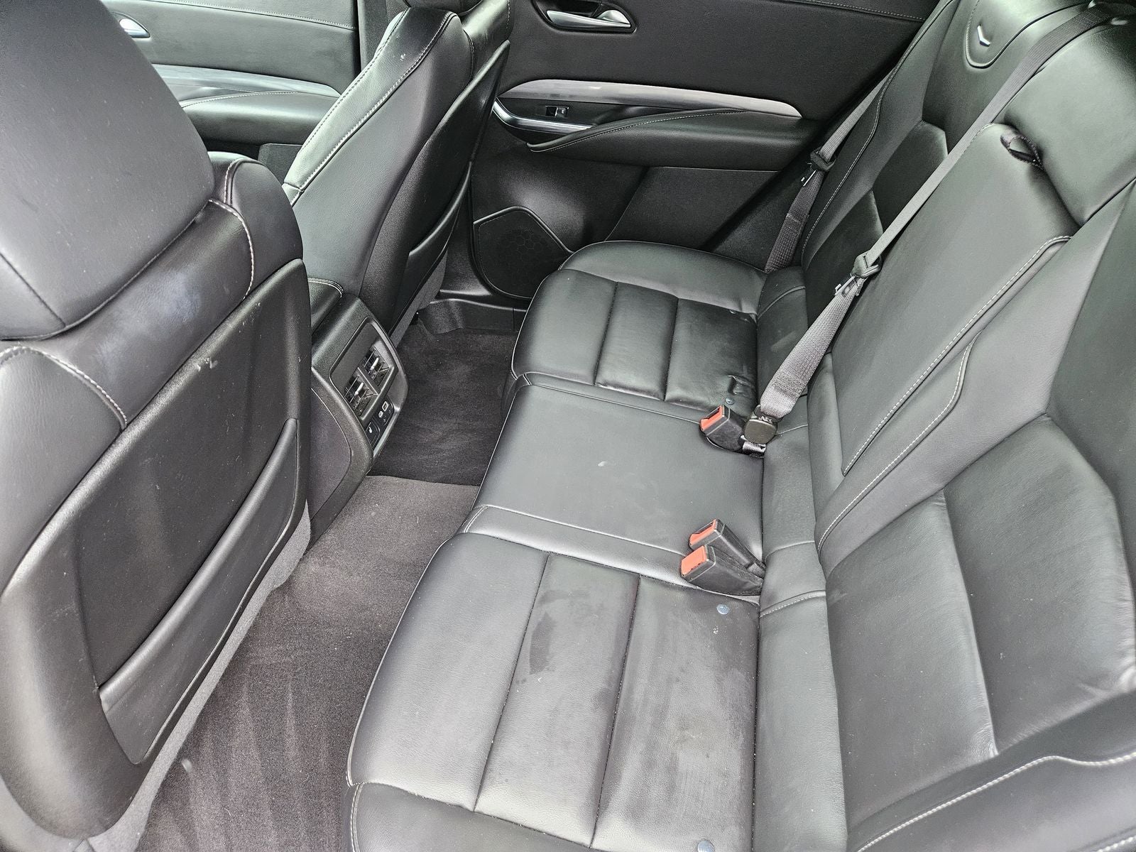 2024 Cadillac XT4 FWD Premium Luxury