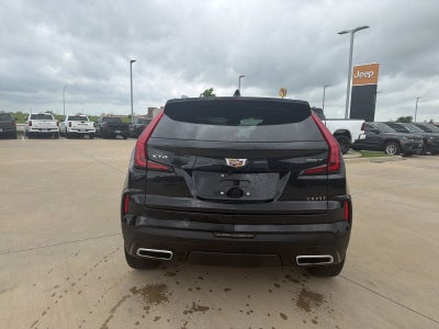 2024 Cadillac XT4 FWD Premium Luxury