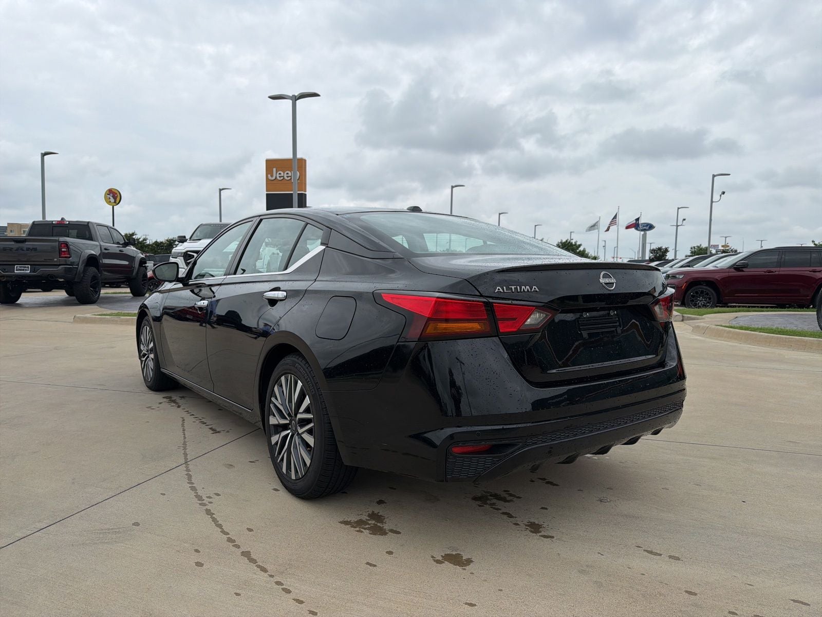 2024 Nissan Altima SV FWD