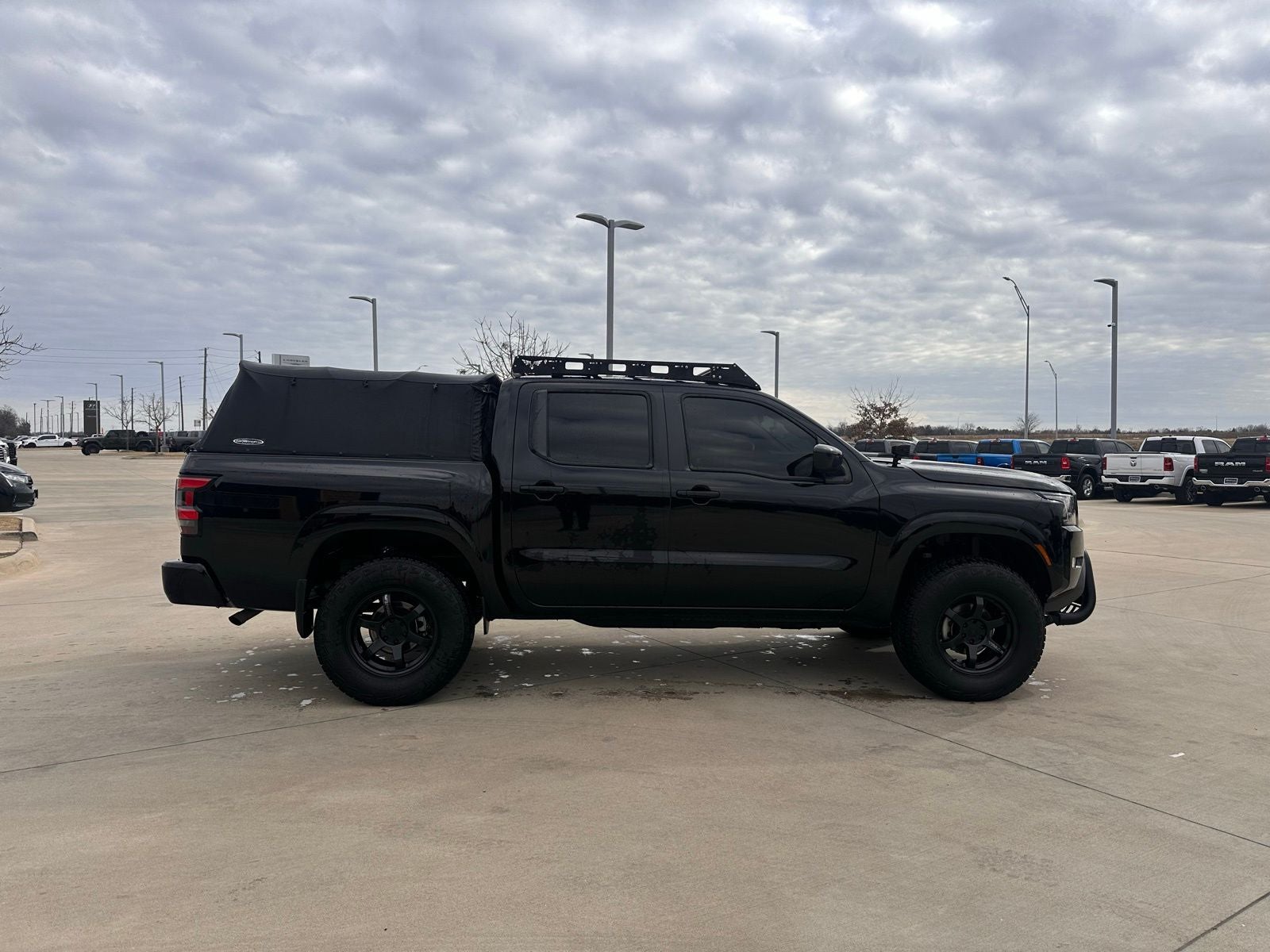 2022 Nissan Frontier Crew Cab SV 4x2