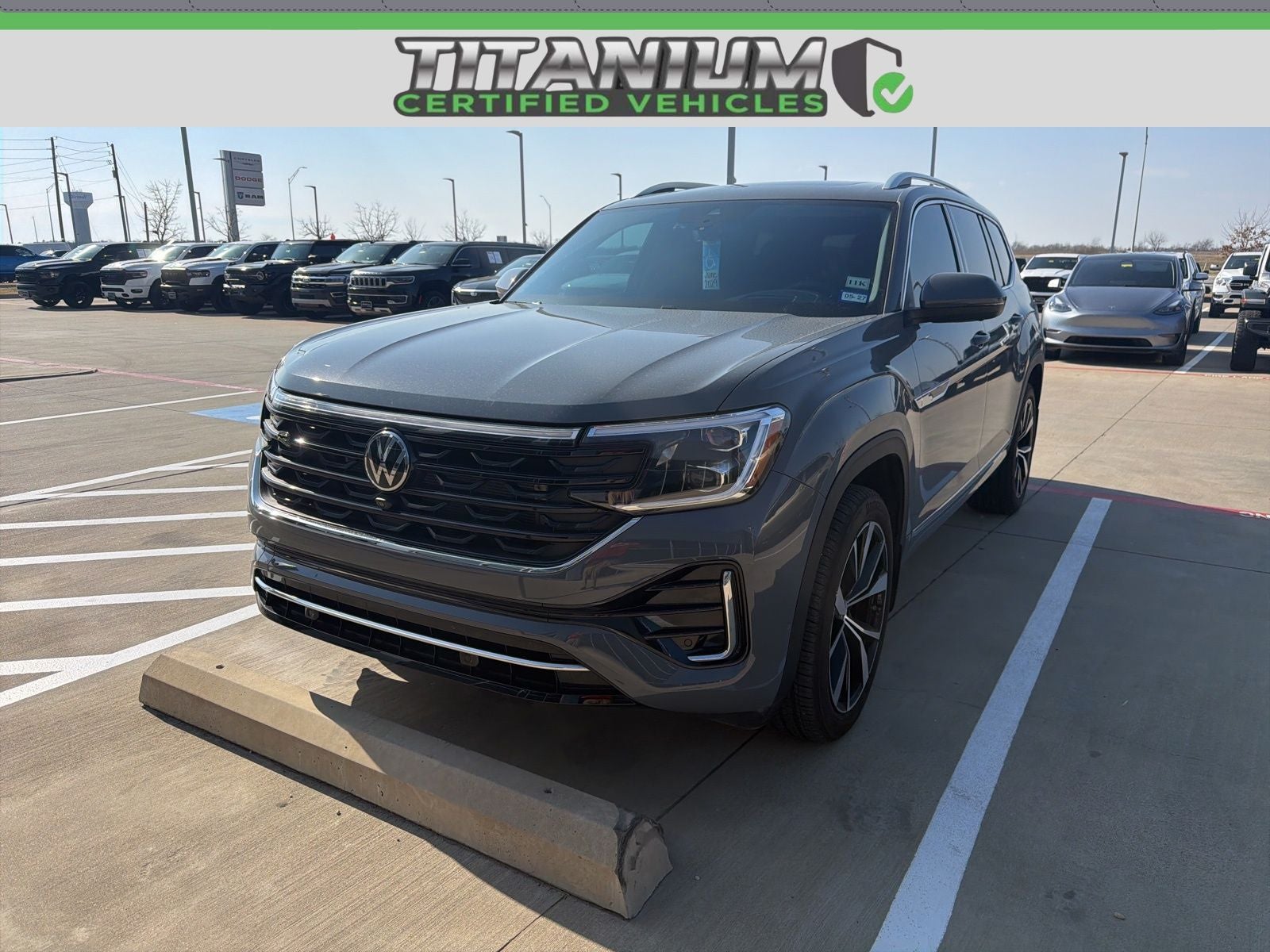 2025 Volkswagen Atlas 2.0T SEL Premium R-Line