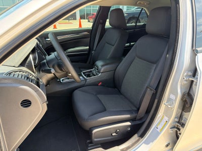 2023 Chrysler 300 Touring