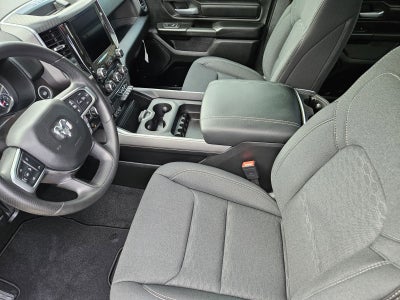 2026 RAM Ram 1500 Express Crew Cab 4x4 5'7' Box