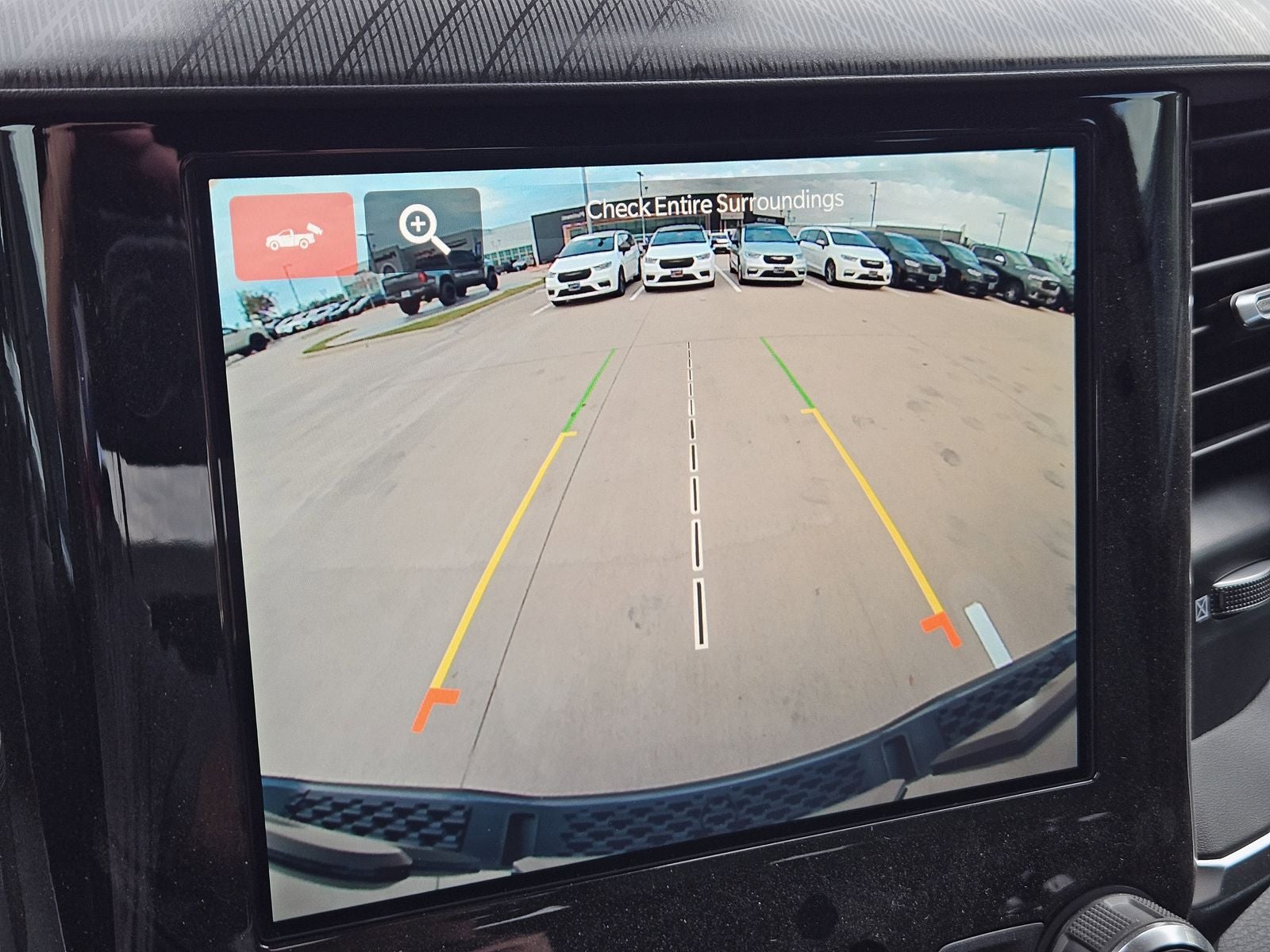 2026 RAM Ram 1500 Express Crew Cab 4x4 5'7' Box