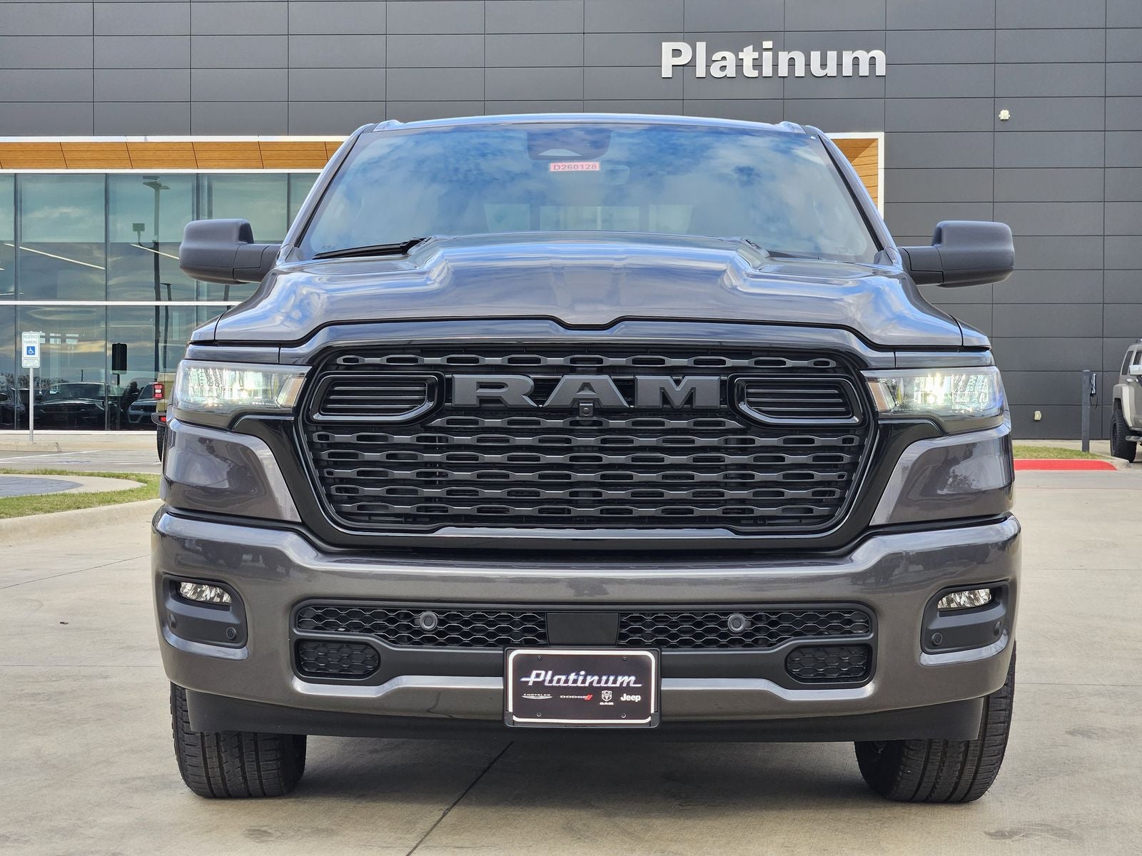 2026 RAM Ram 1500 Express Crew Cab 4x4 5'7' Box
