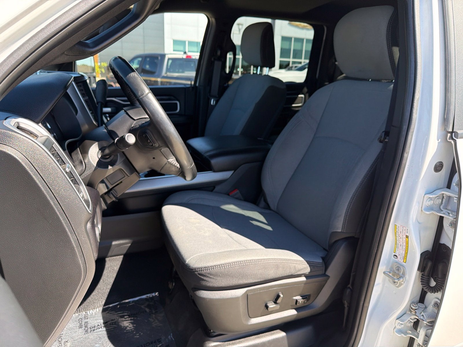 2024 RAM Ram 2500 Big Horn Crew Cab 4x4 6'4' Box