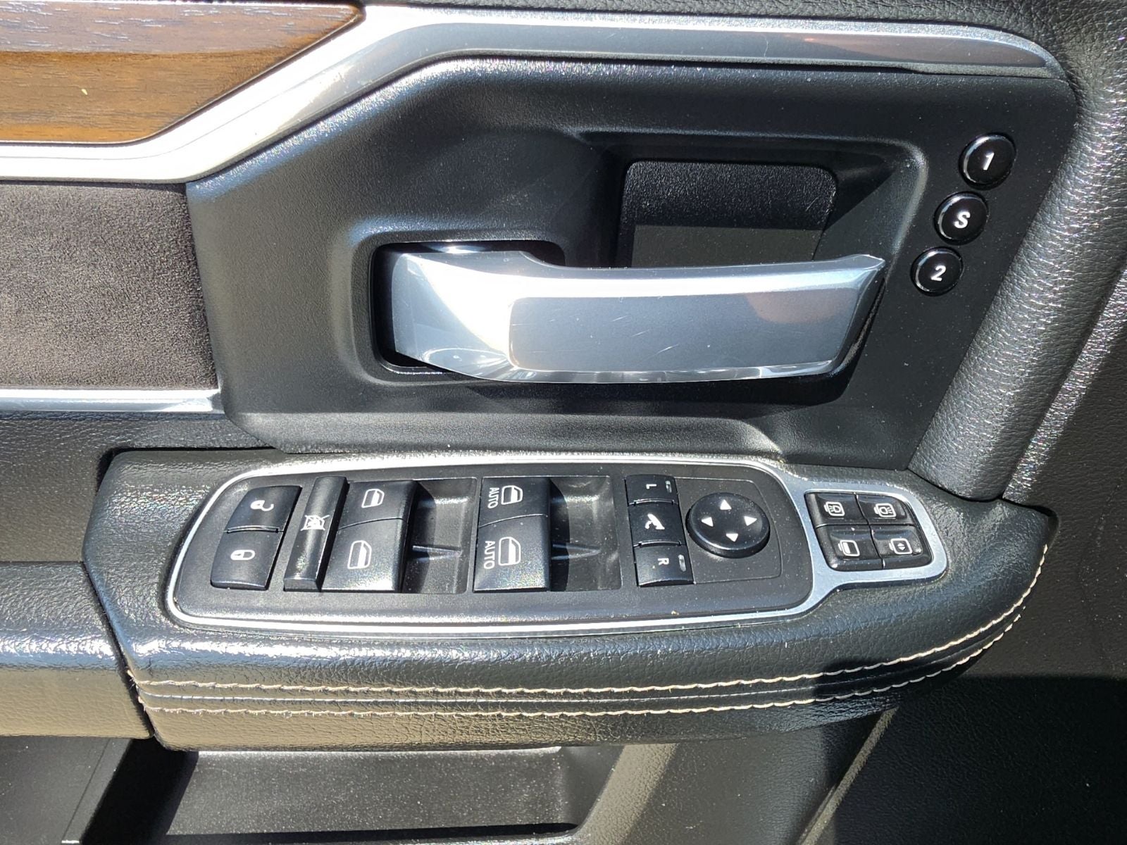 2024 RAM Ram 2500 Laramie Crew Cab 4x4 6'4' Box