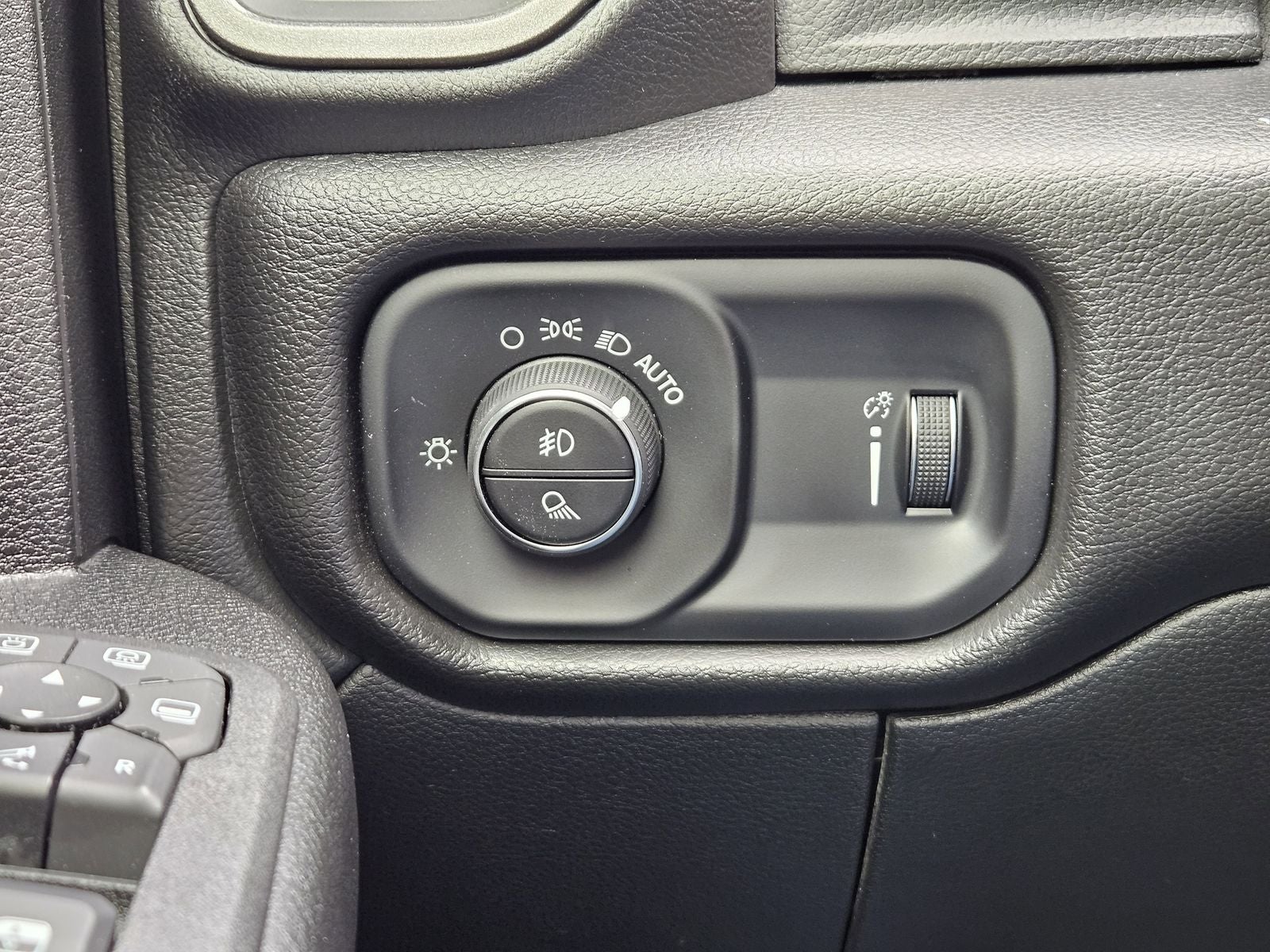 2025 RAM Ram 2500 Tradesman Crew Cab 4x4 8' Box