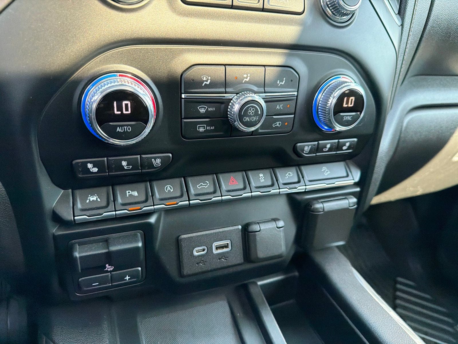 2020 GMC Sierra 1500 4WD Crew Cab Short Box AT4