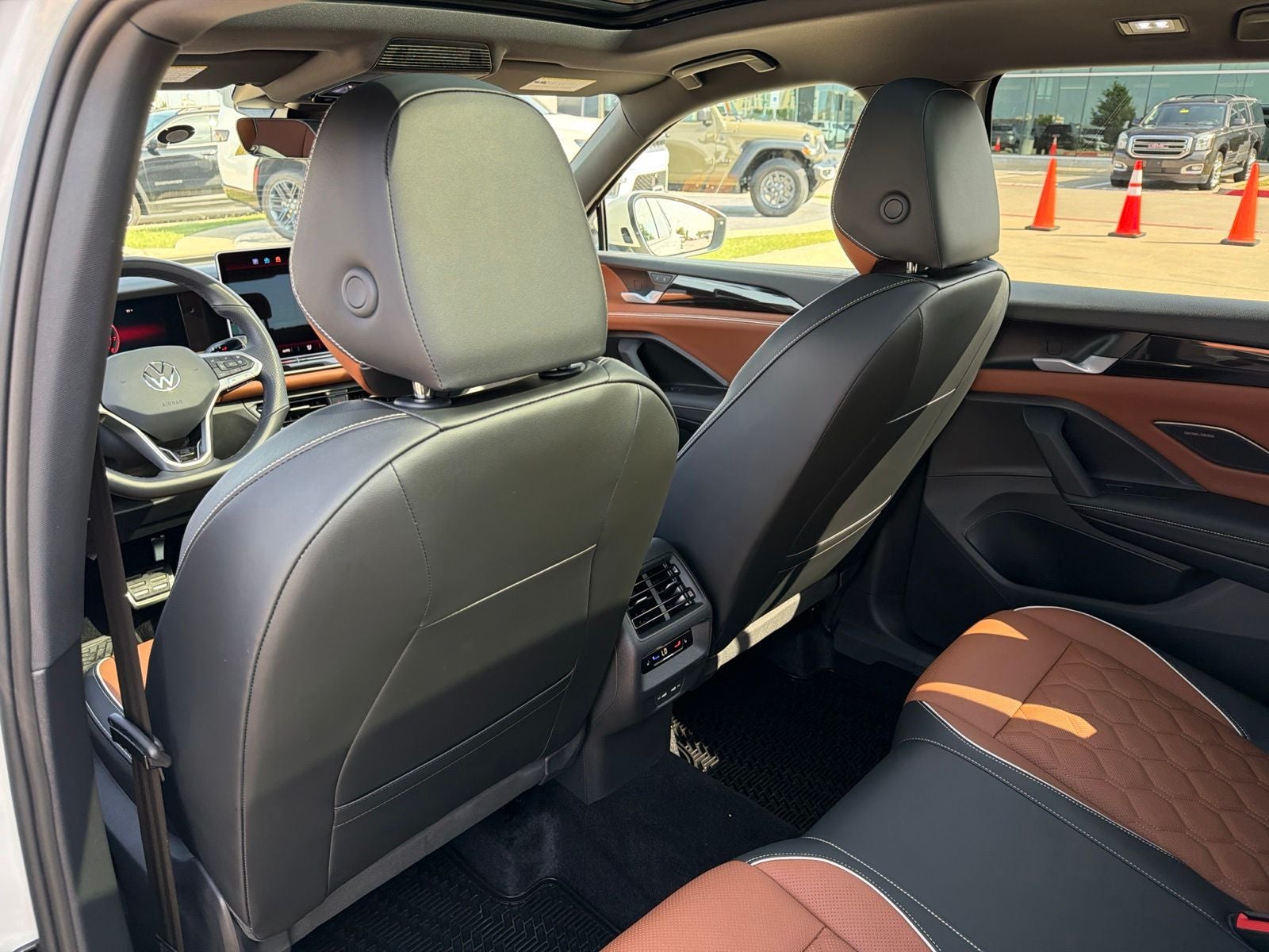 2026 Volkswagen Tiguan SEL R-Line Turbo