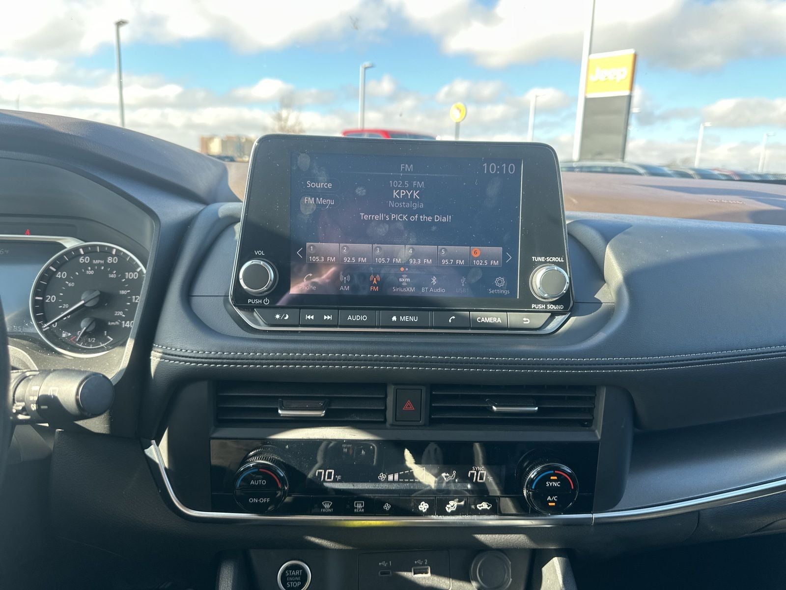 2023 Nissan Rogue SV FWD