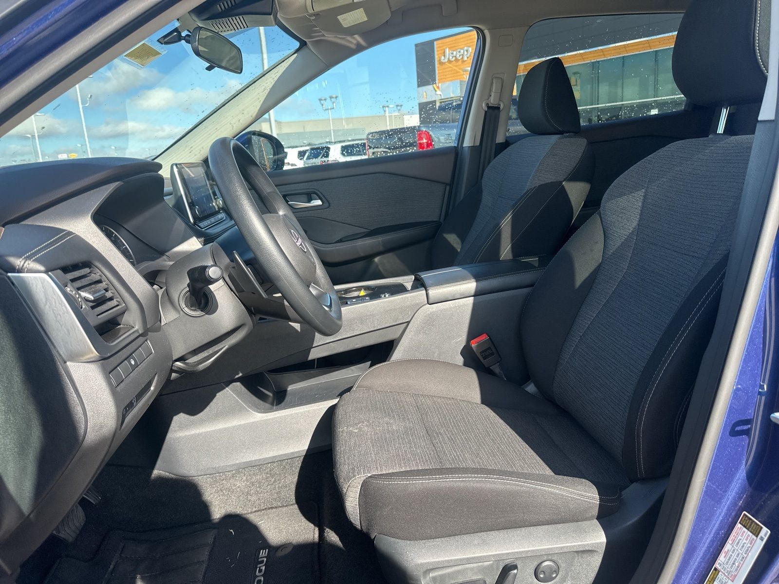 2023 Nissan Rogue SV FWD