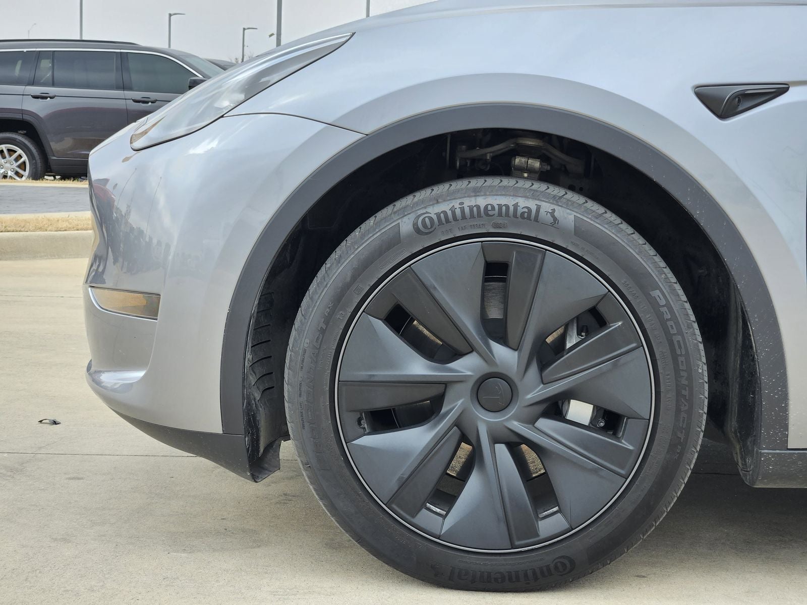 2025 Tesla Model Y Long Range Dual Motor Rear-Wheel Drive