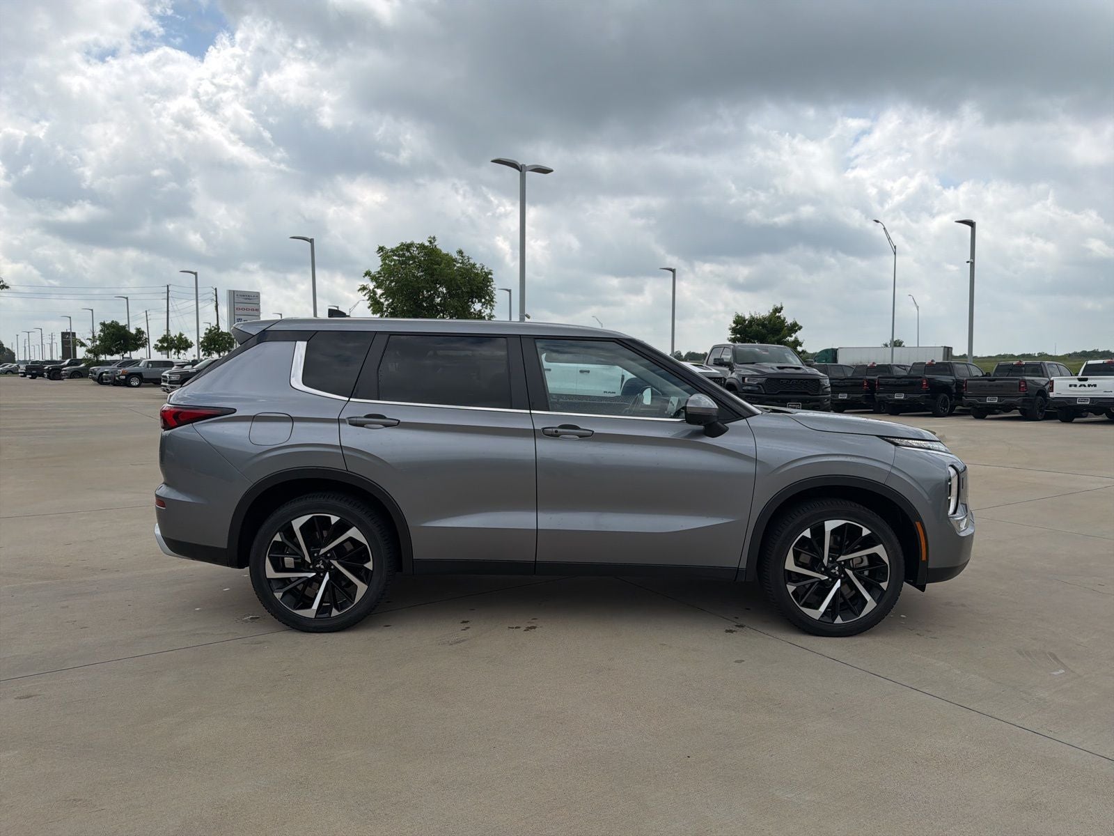 2024 Mitsubishi Outlander SE 2.5 S-AWC