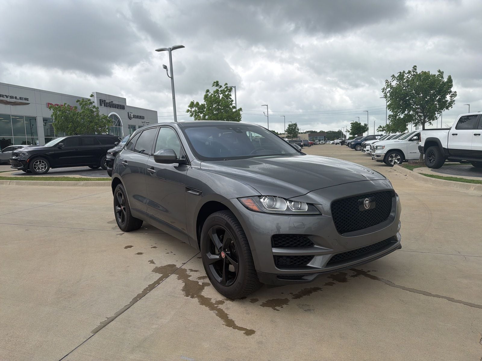 2019 Jaguar F-PACE 25t Premium