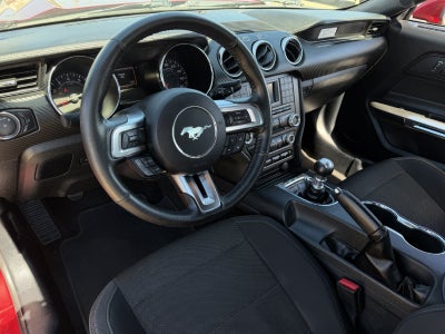 2017 Ford Mustang V6