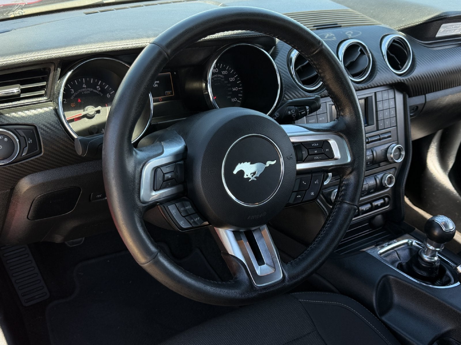 2017 Ford Mustang V6