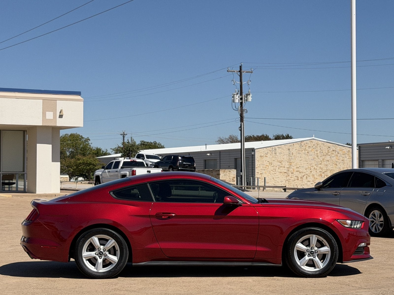 2017 Ford Mustang V6