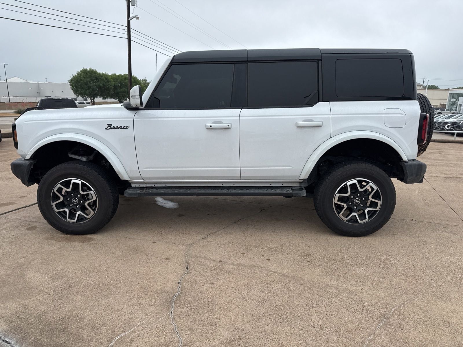 2024 Ford Bronco Outer Banks