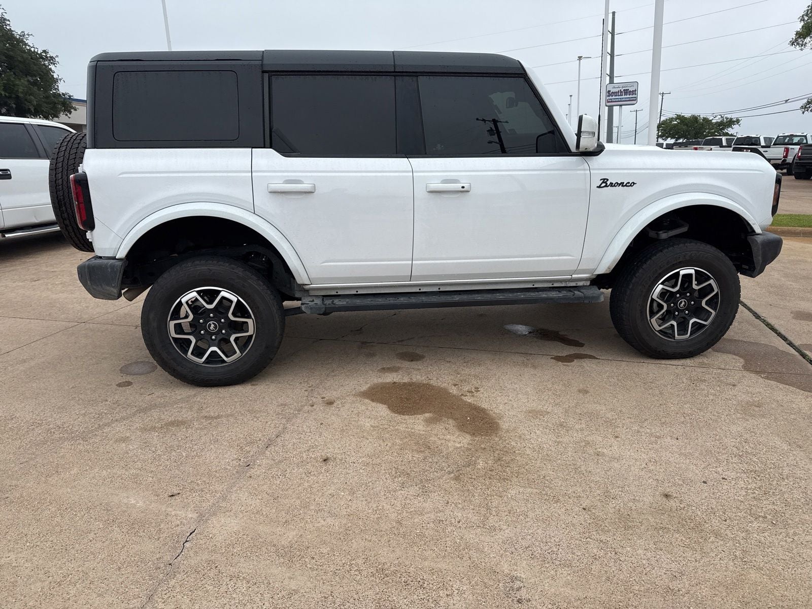 2024 Ford Bronco Outer Banks