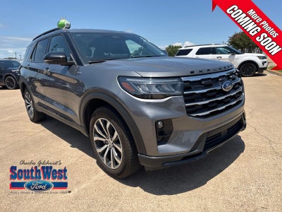 2025 Ford Explorer ST-Line