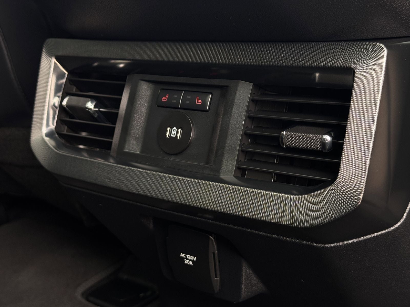 2025 Ford F-350SD Platinum