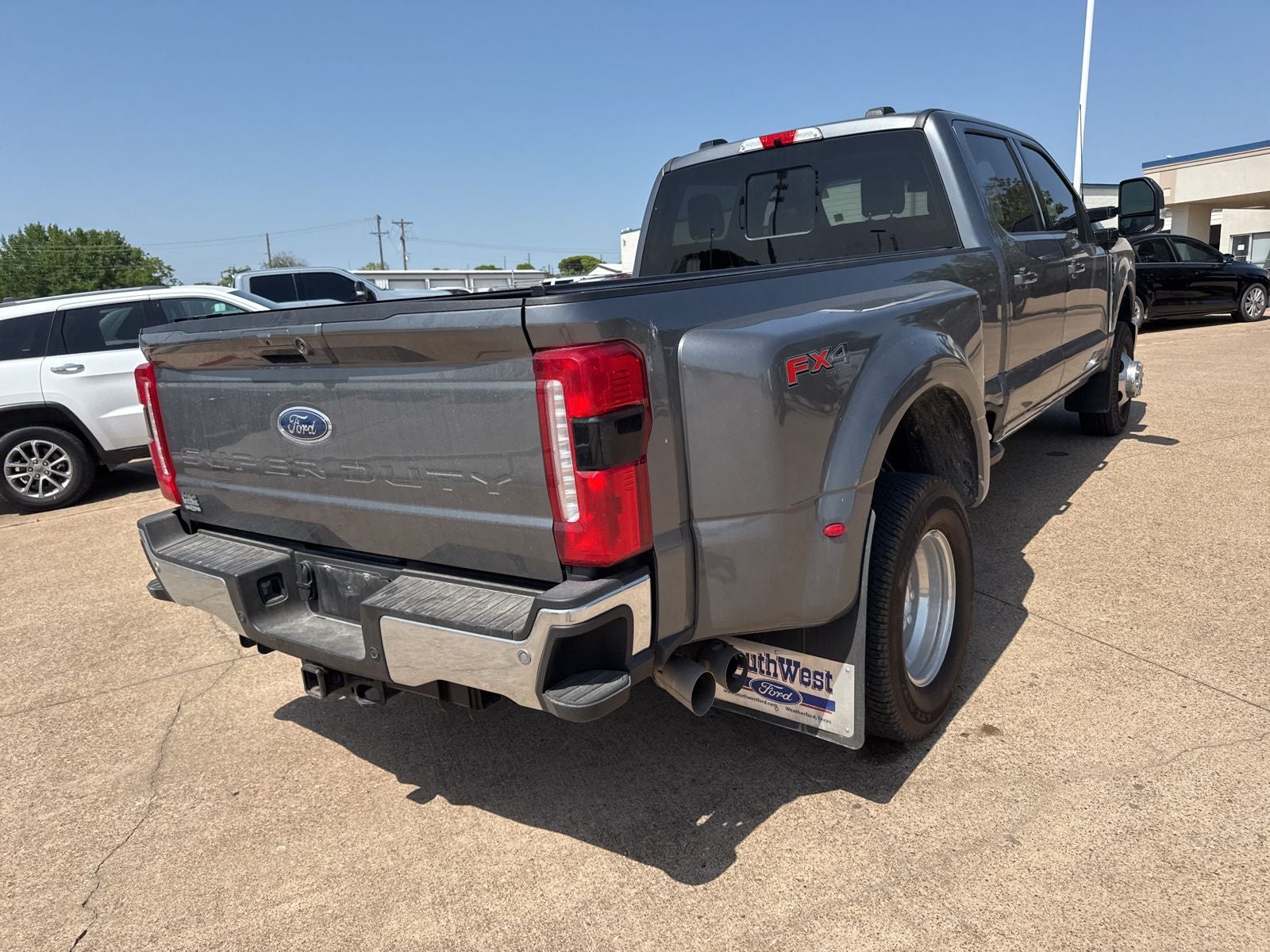 2024 Ford F-350SD Lariat DRW