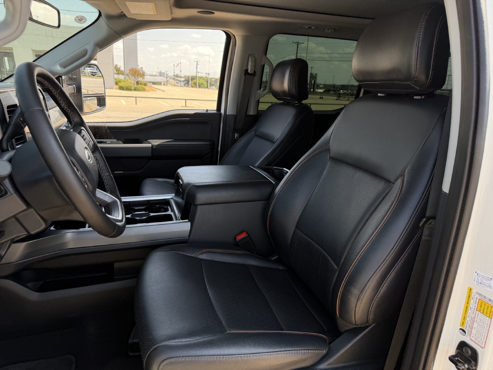 2025 Ford F-350SD Lariat DRW