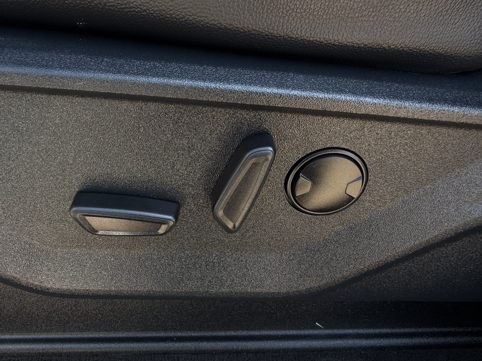 2025 Ford F-350SD Lariat DRW