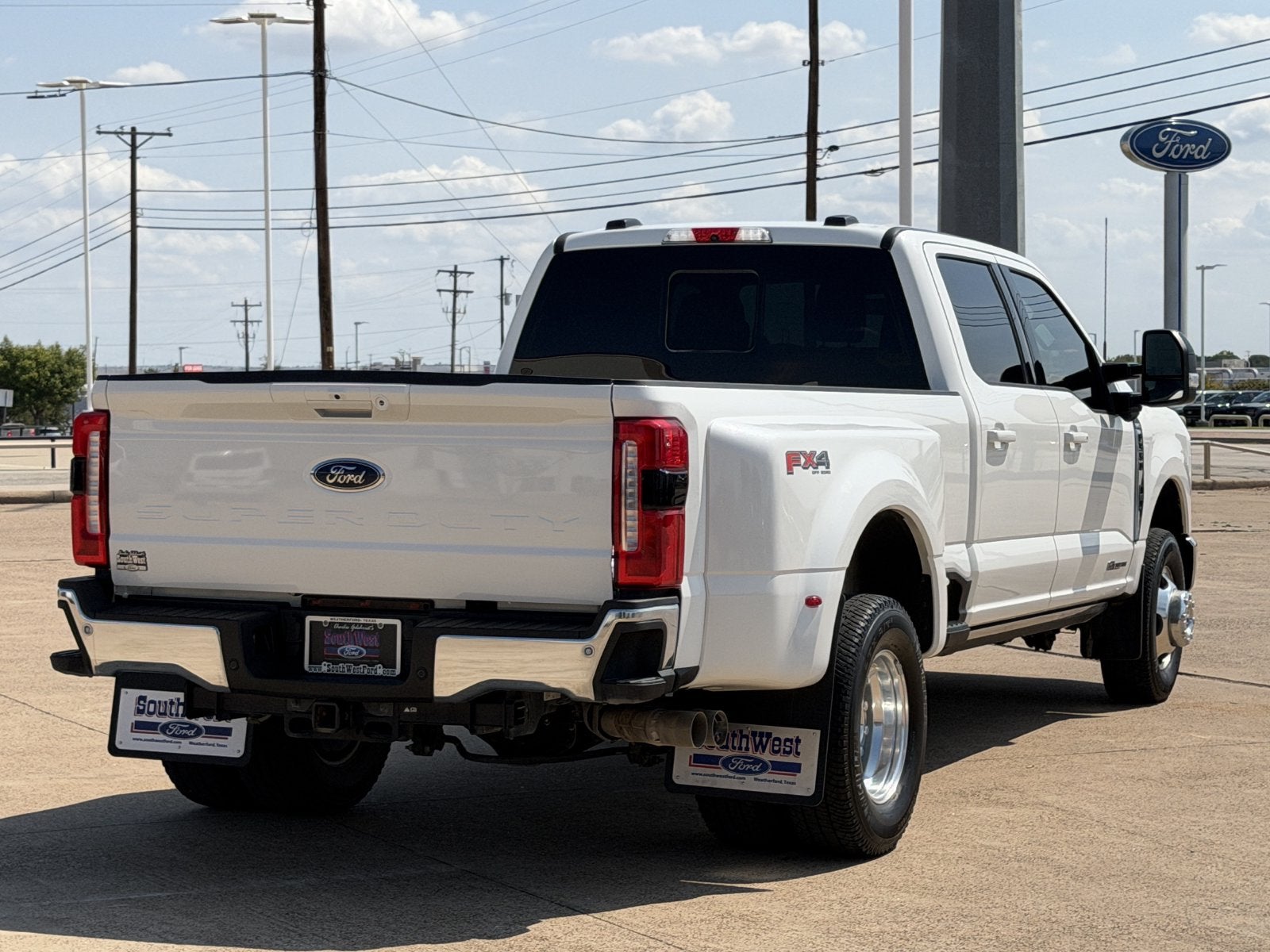 2025 Ford F-350SD Lariat DRW