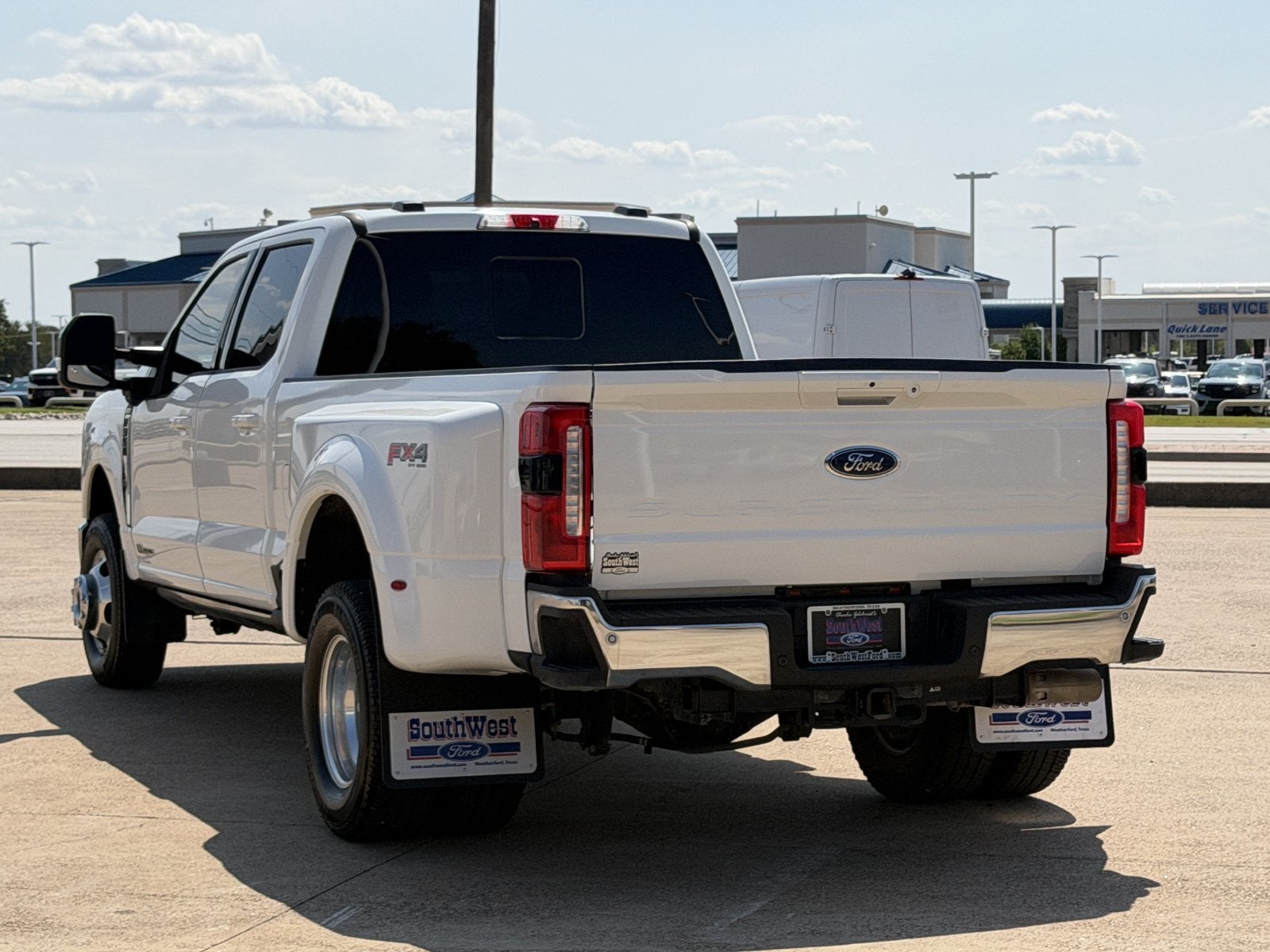 2025 Ford F-350SD Lariat DRW