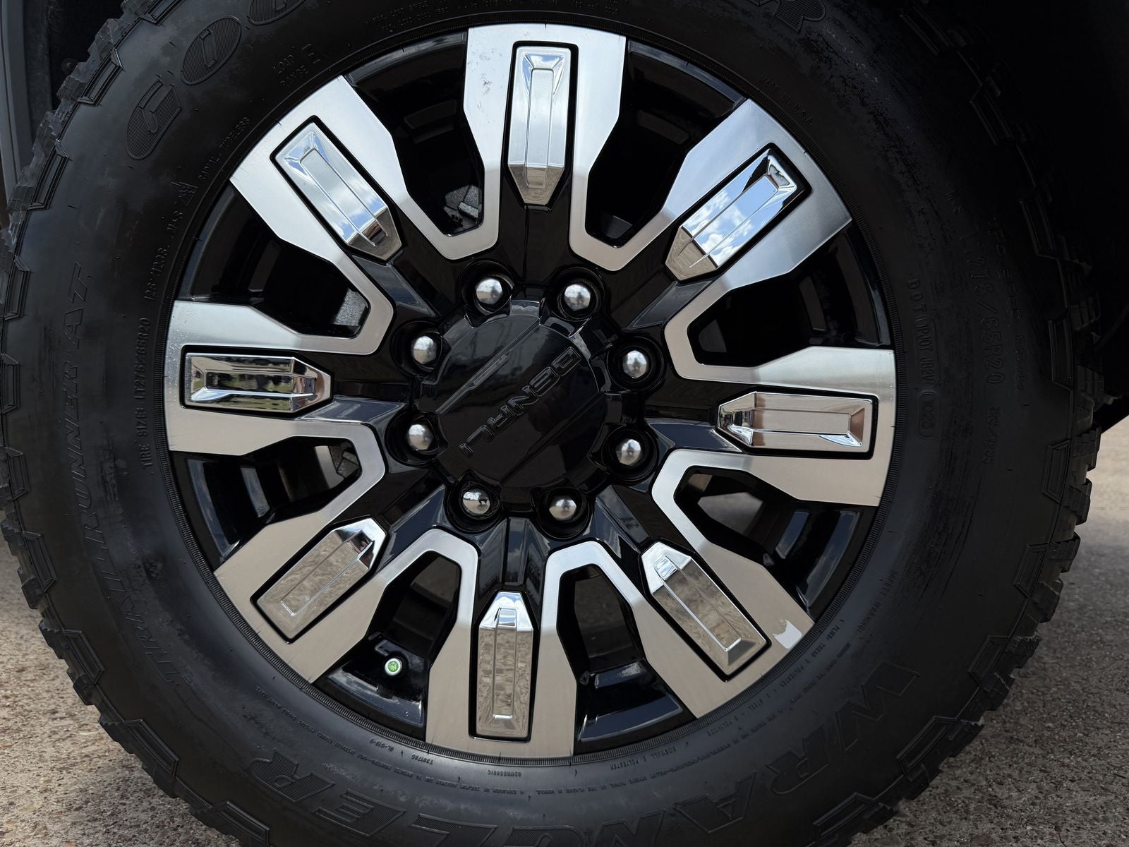 2025 GMC Sierra 3500HD Denali