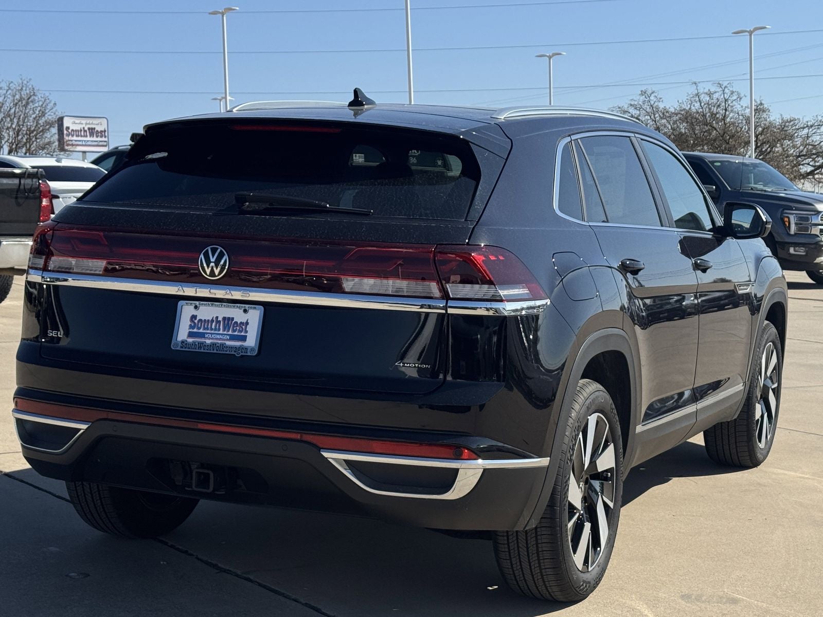 2025 Volkswagen Atlas Cross Sport 2.0T SEL