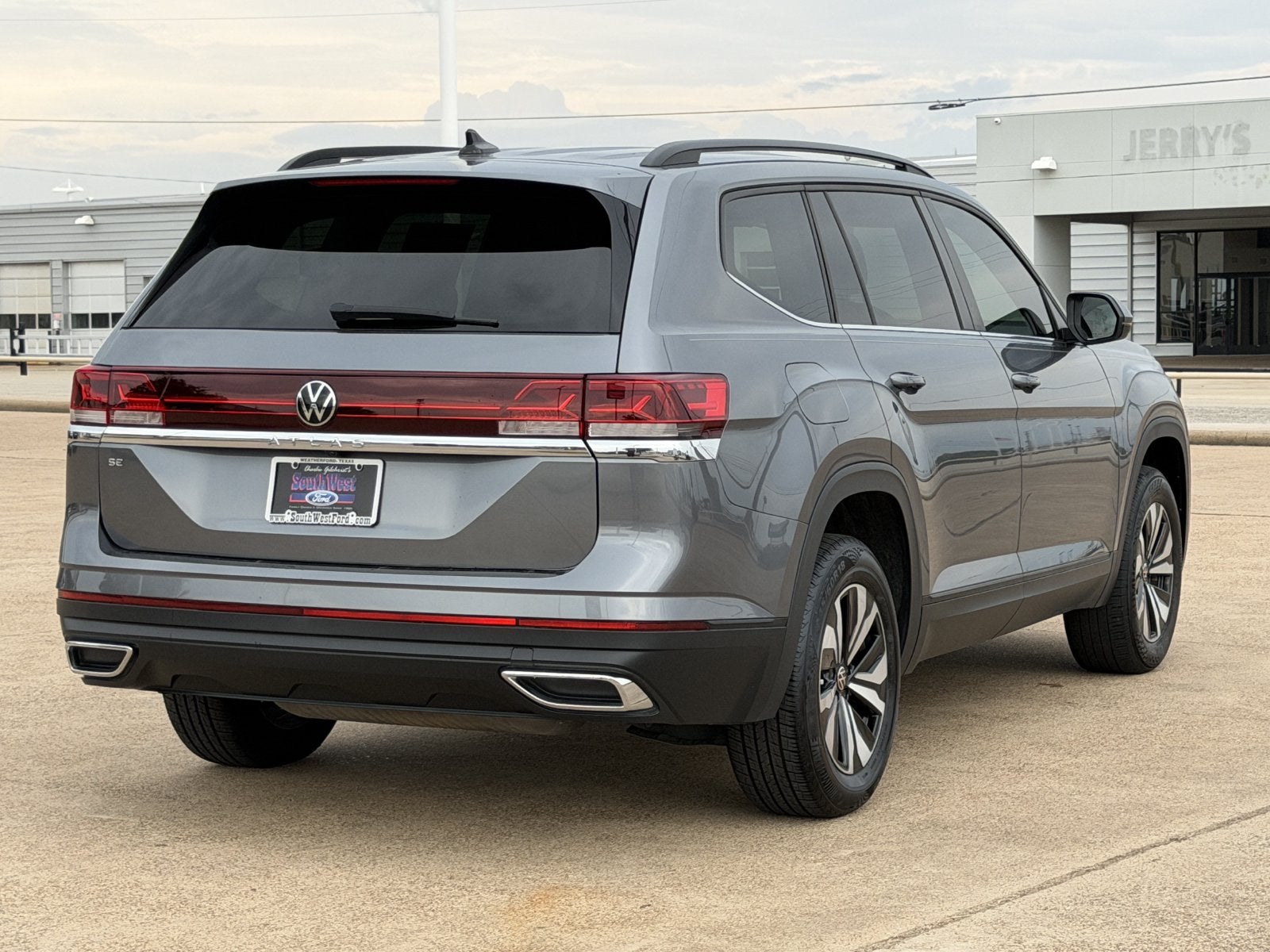 2024 Volkswagen Atlas 2.0T SE