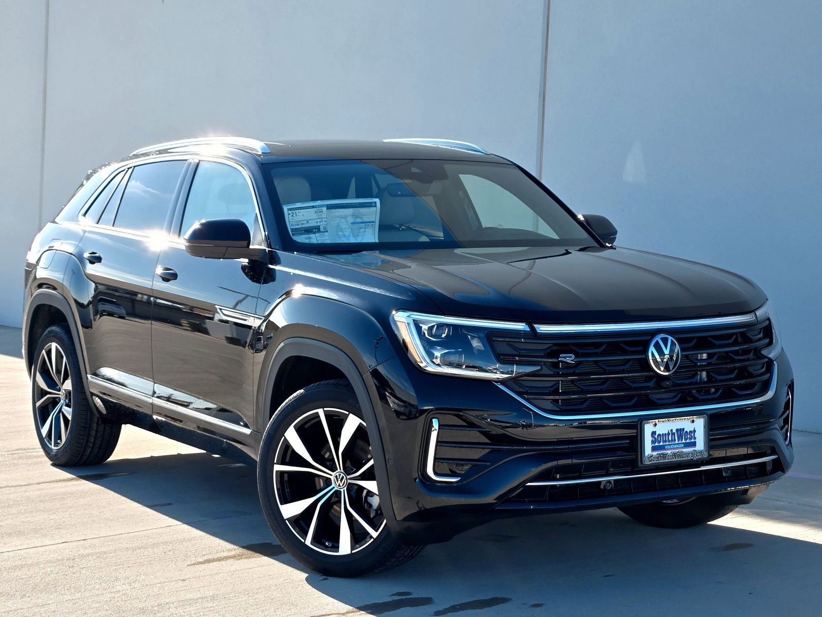 2025 Volkswagen Atlas Cross Sport 2.0T SEL Premium R-Line