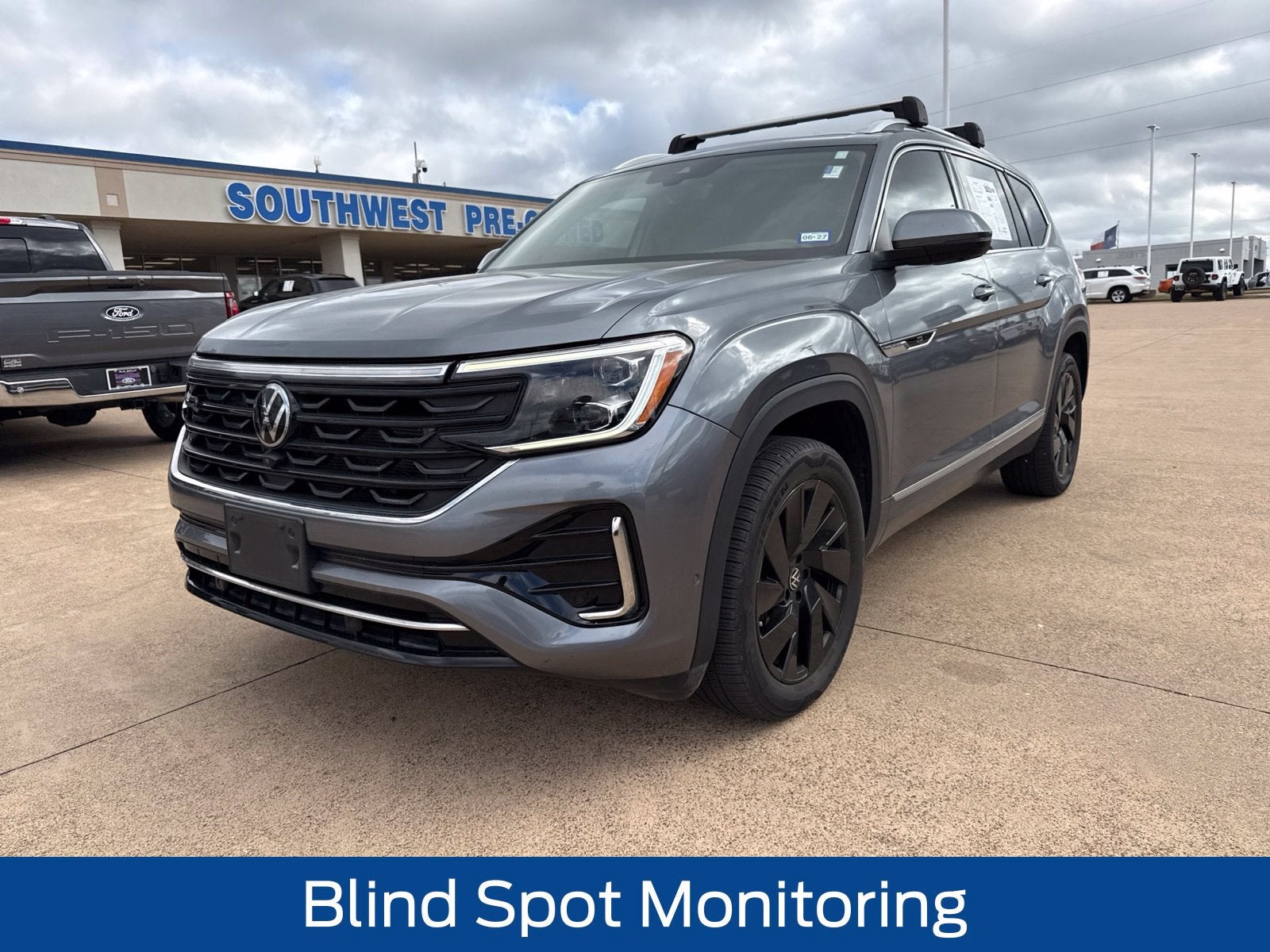 2024 Volkswagen Atlas 2.0T SEL Premium R-Line