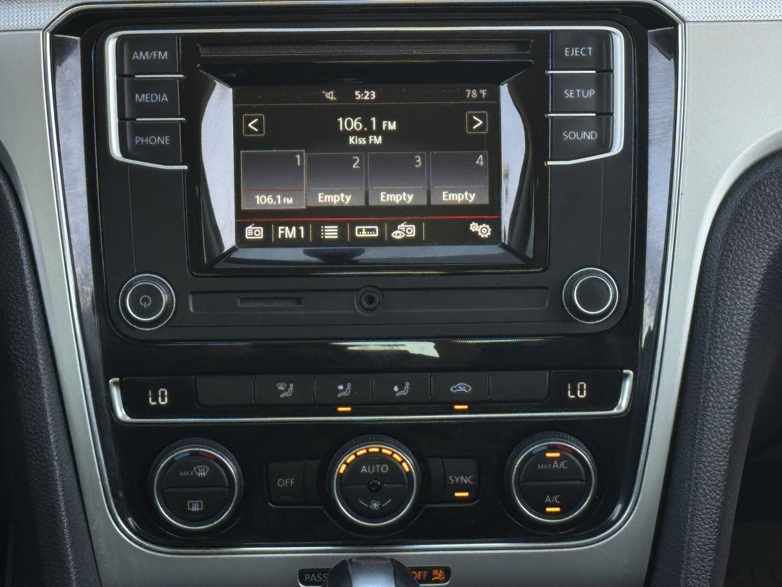 2016 Volkswagen Passat 1.8T S