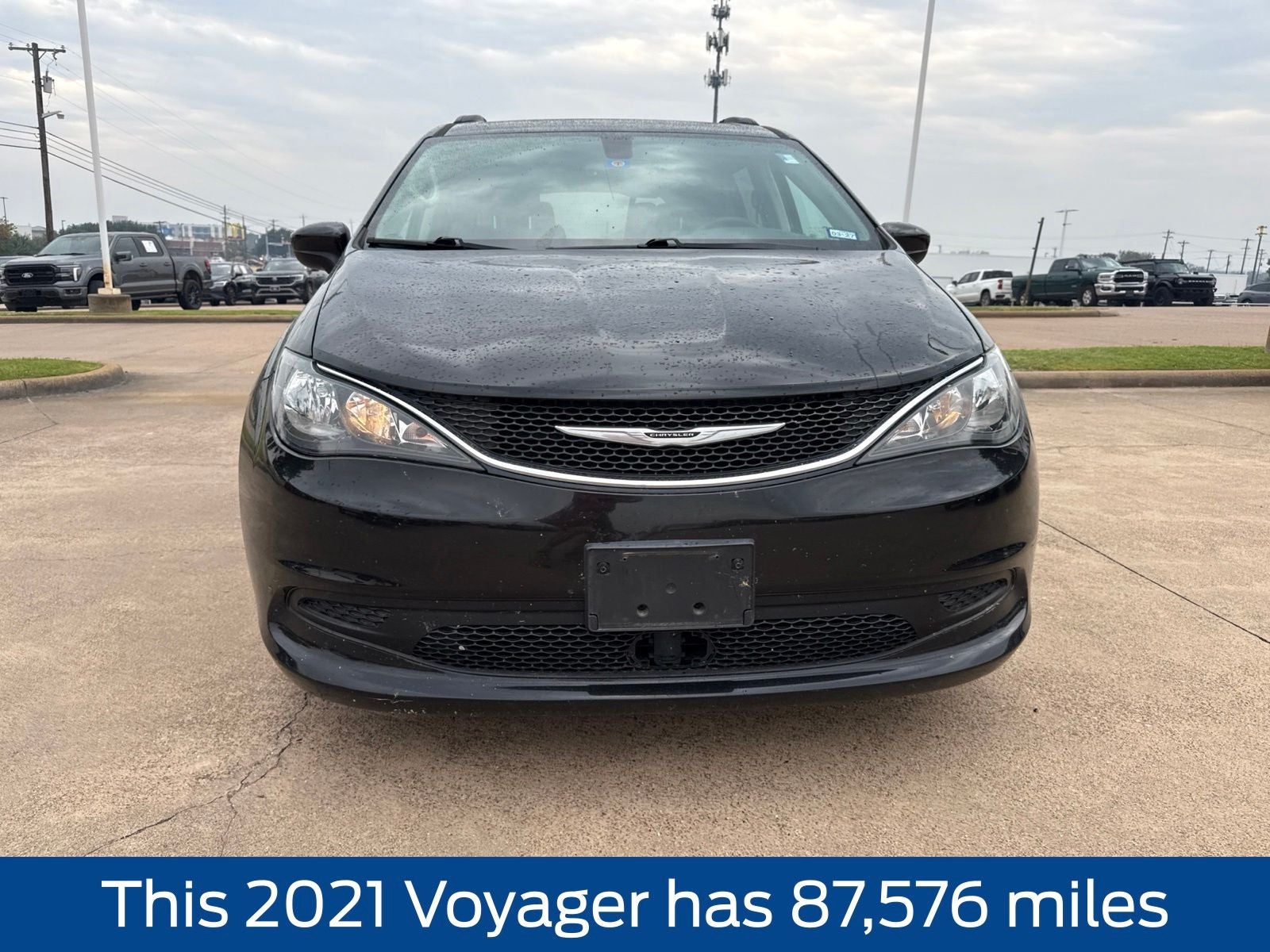 2021 Chrysler Voyager LXI