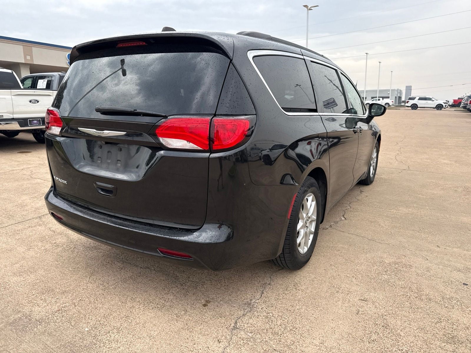 2021 Chrysler Voyager LXI